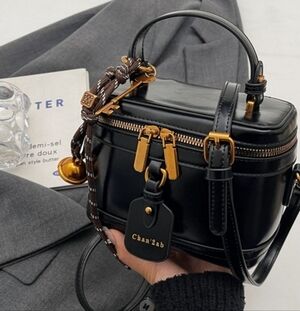 Black Leather Handbag Retro Style Boxy Crossbody Bag